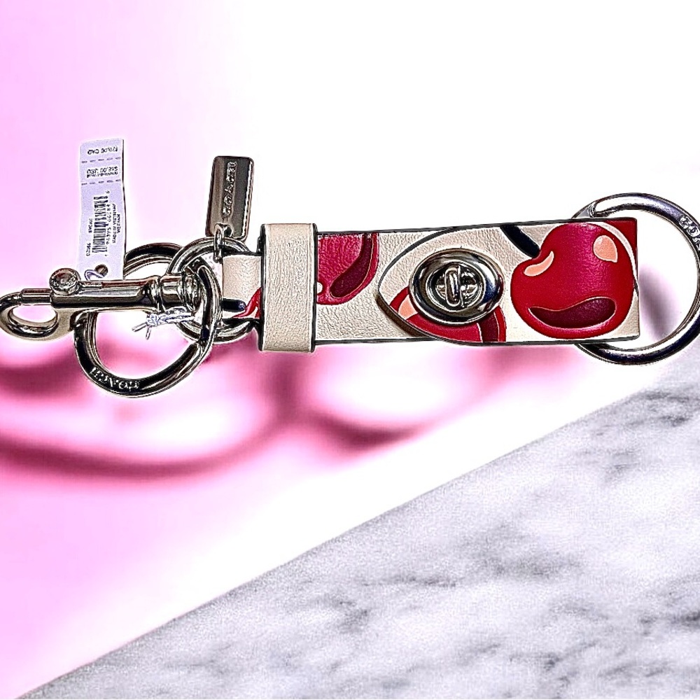 Coach Leather Bag Charm/valet turn lock/double Key Holder Cherry print NEWw/tags - Picture 2 of 9